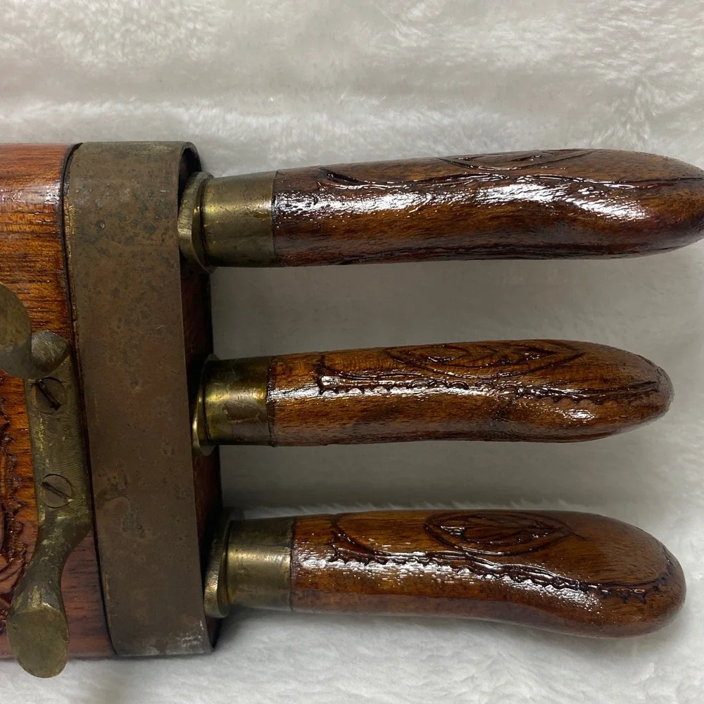 Vintage Carved Wood Steak Knives Set with Box, Antique Serving‎ Knives, Set of 6
